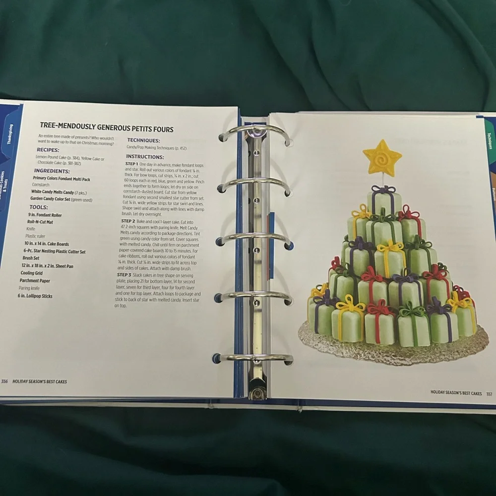 Wilton Ultimate Treat & Decorating Collection - Multicolor